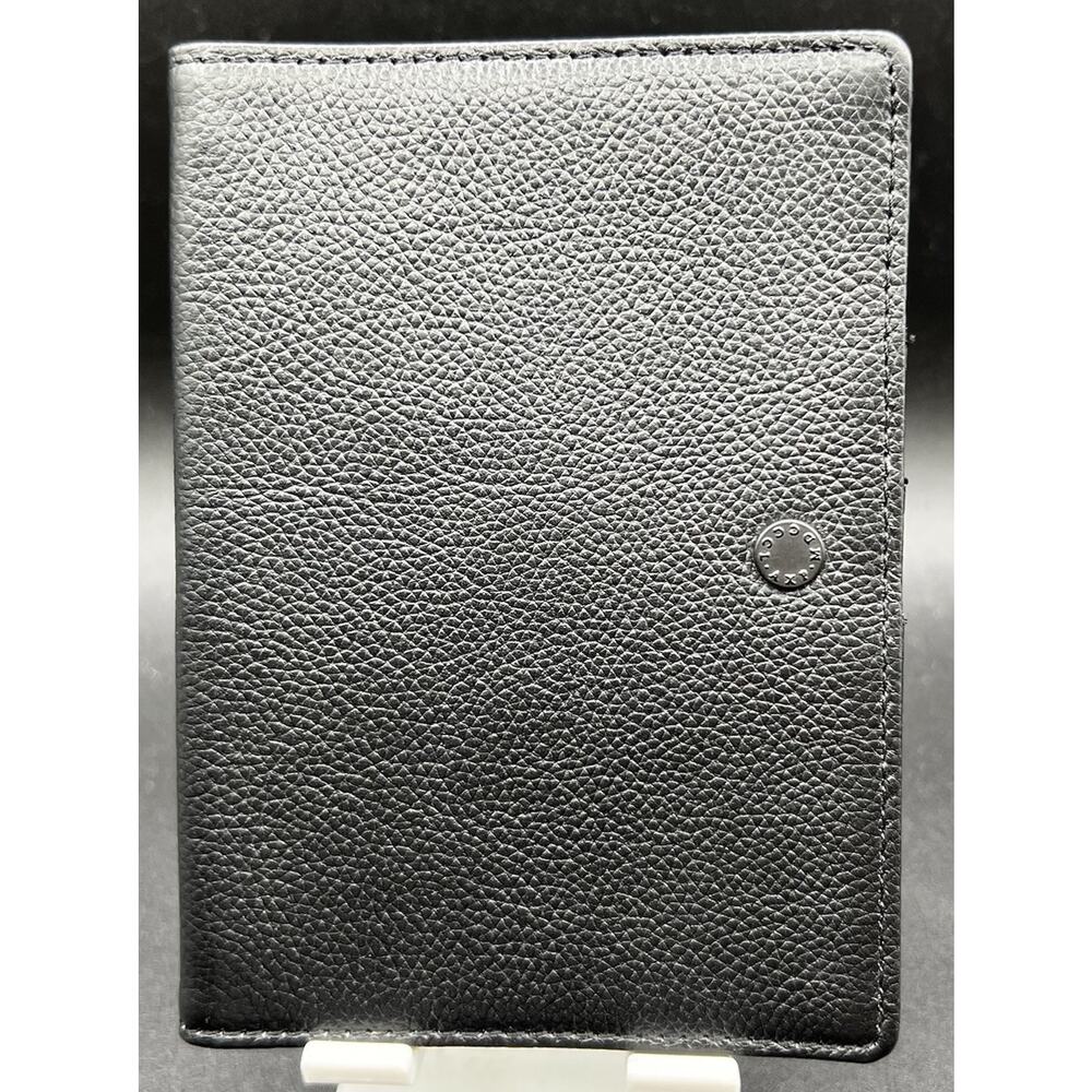 Centurion‎ Leather Passport & Card Holder